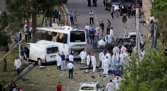 بتفجير إرهابي جنوب شرقي تركيا