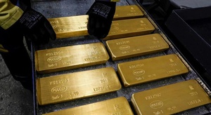 أسعار الذهب تهوي