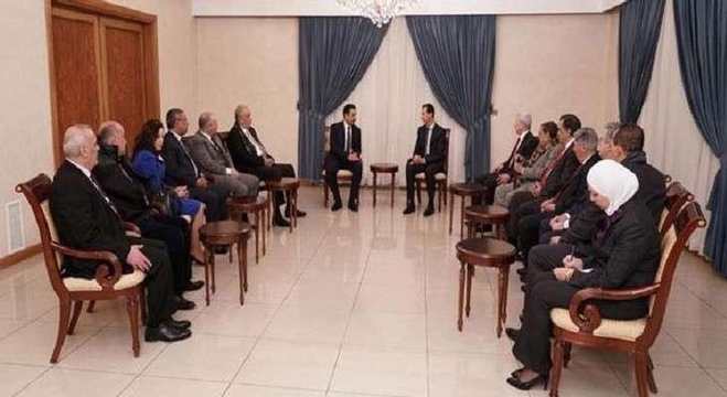 الرئيس السوري بشار الأسد اثناء لقائه وفد المحامين العرب